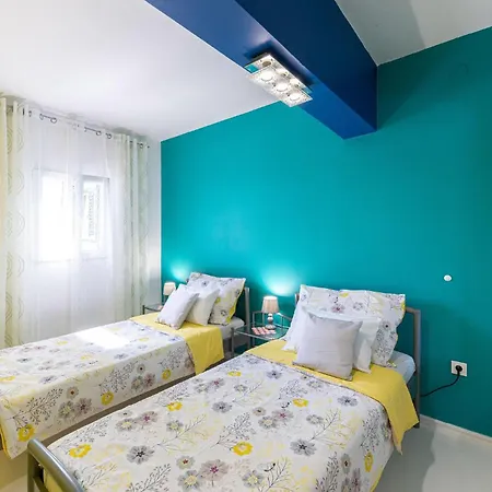 Beautiful In With House Sea View