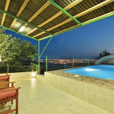 Beautiful In With House Sea View Holiday home